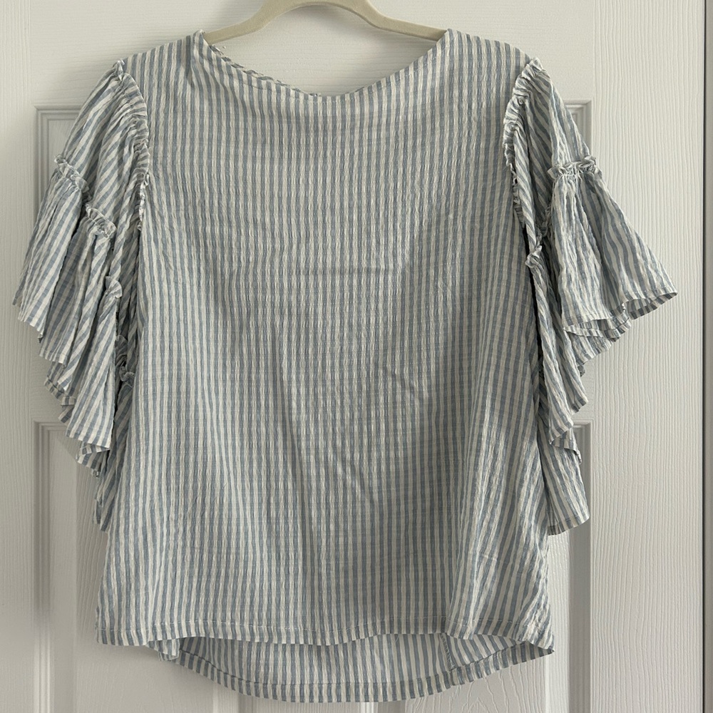 Chelsea and Theodore Size Small Top